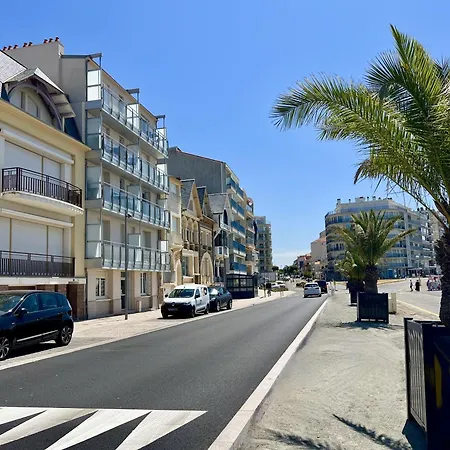 Les Oceanes Апартаменты Ле-Сабль-д’Олон